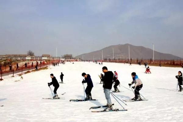 太白山滑雪場(chǎng)門(mén)票多少錢(qián)什么時(shí)候開(kāi)